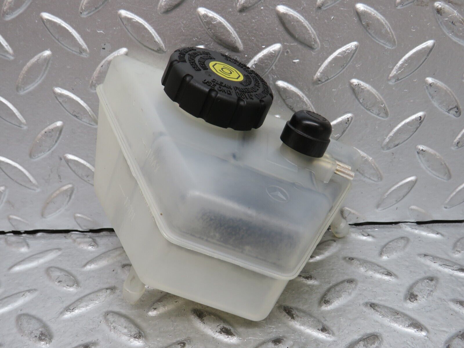 29095 Mercedes-Benz C124 320CE Coupe Brake Fluid Reservoir Tank Girling