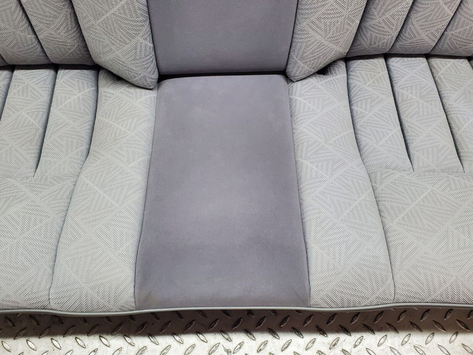 44738 Mercedes-Benz W124 220E Rear Seat 1249202216