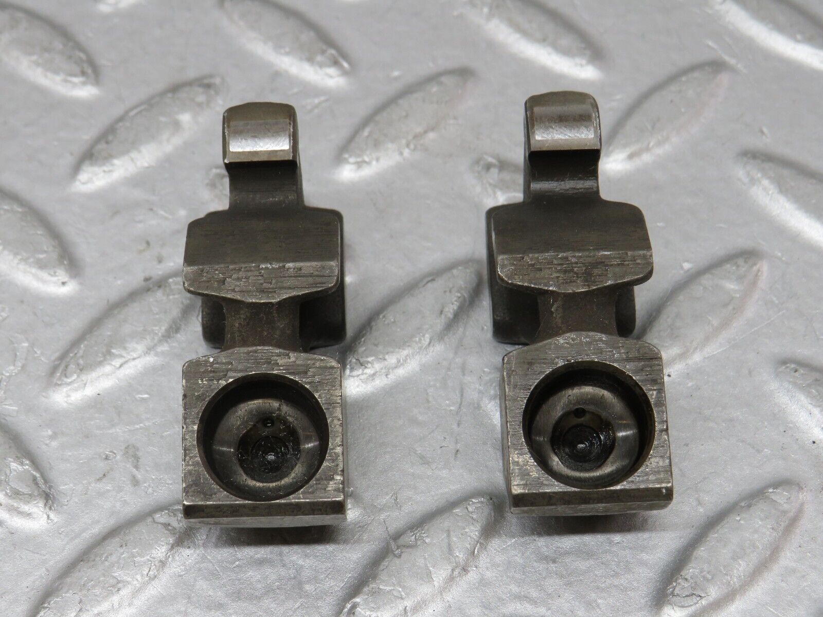 35642 Mercedes-Benz R107 280SL Valve Rocker Arm With Spring And Tappet