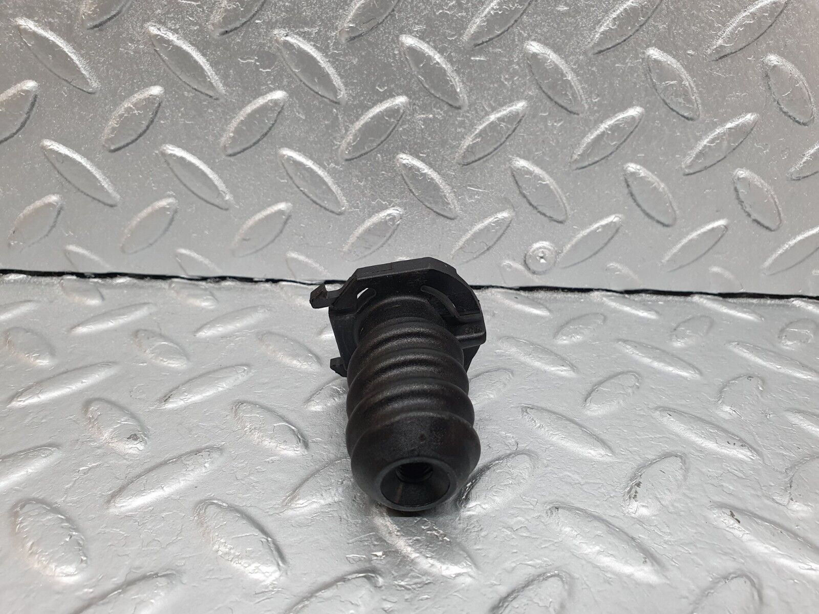 42080 Mercedes-Benz W202 C200 Spare Wheel Holder 1248980765