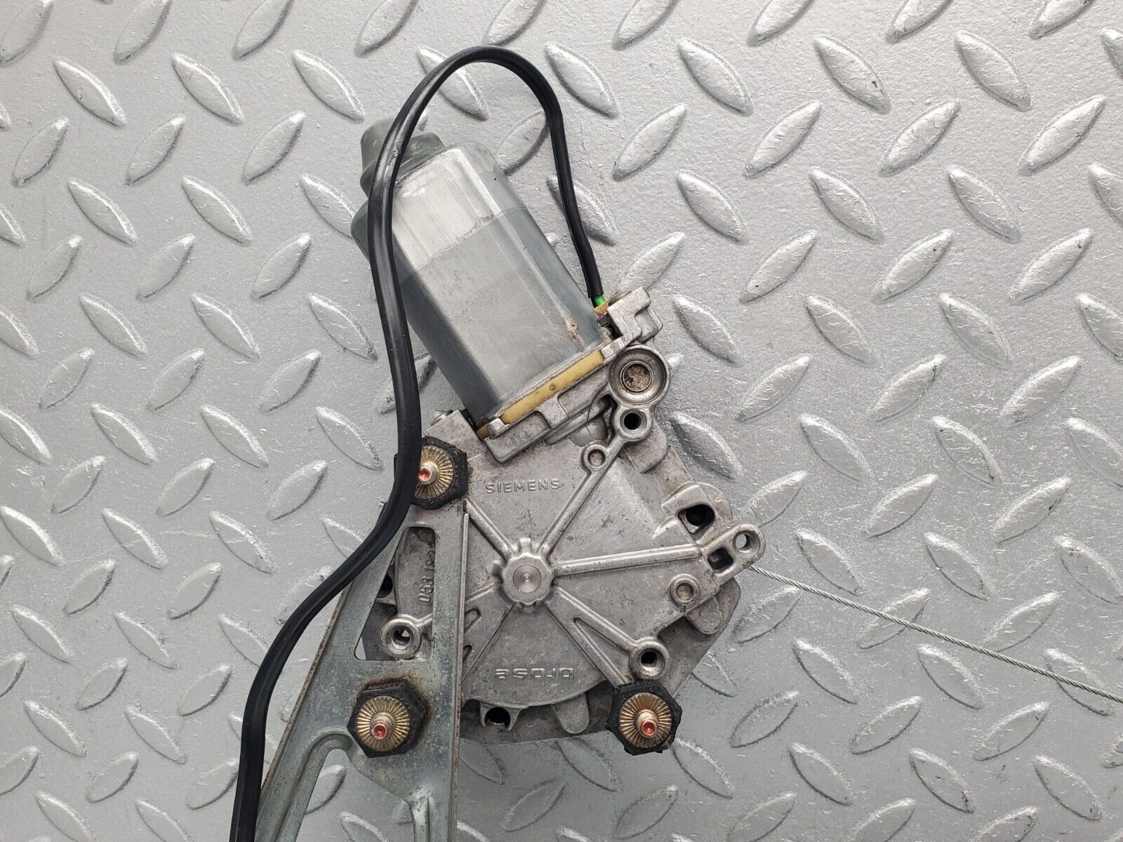 46133 Mercedes-Benz W124 Rear Right Power Window Regulator