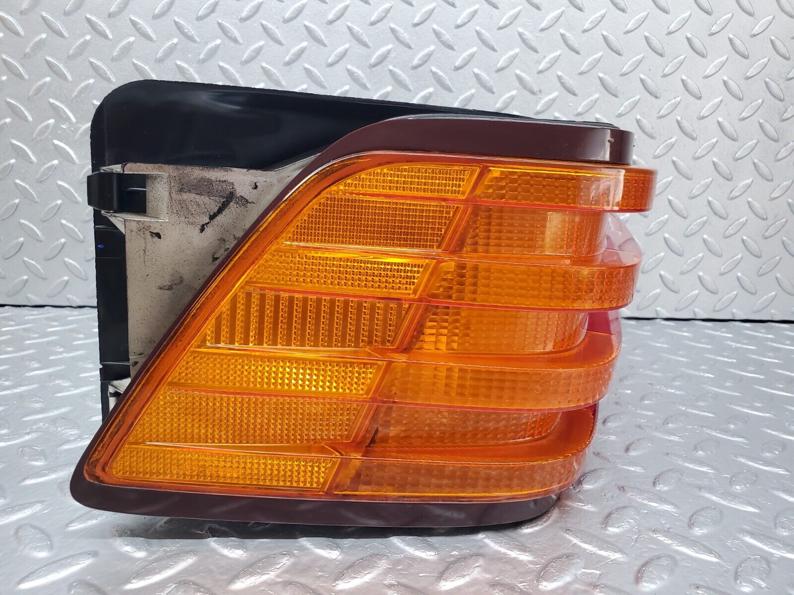 45040 Mercedes-Benz R129 300SL Coupe Tail Light Left Side