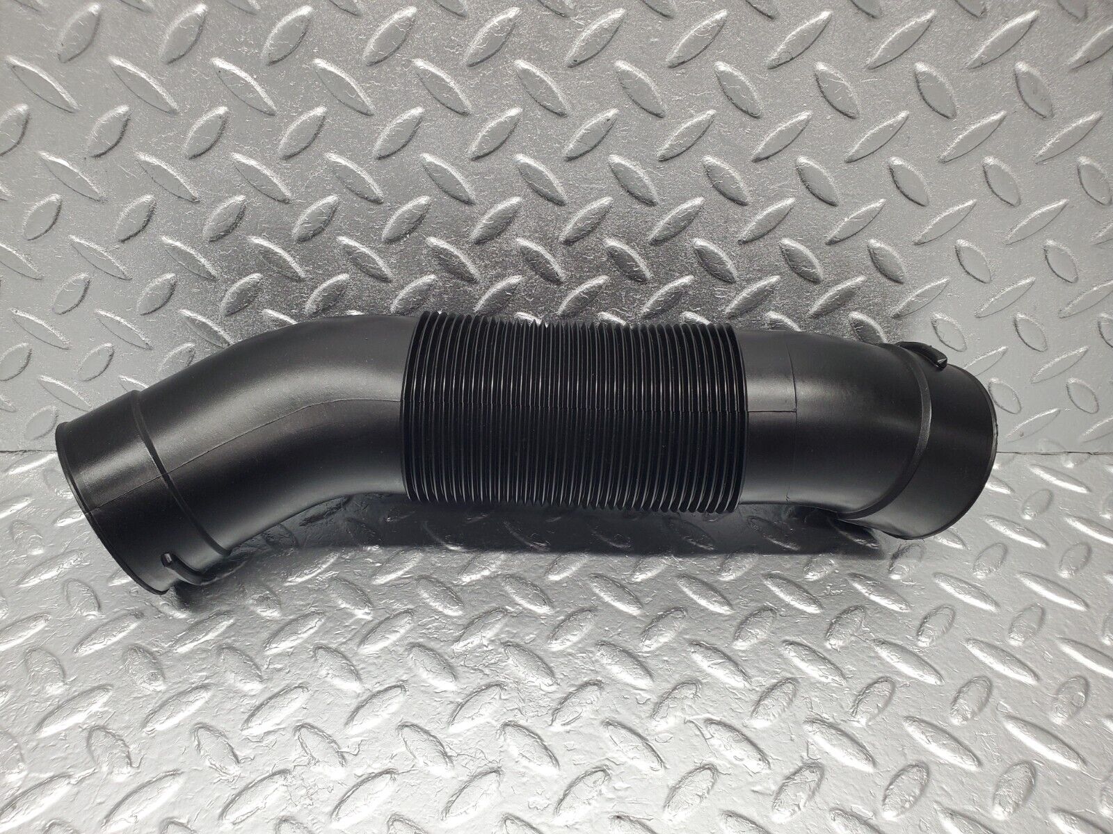 46843 Mercedes-Benz R129 320SL Coupe Air Intake Suction Pipe Right 1120940082