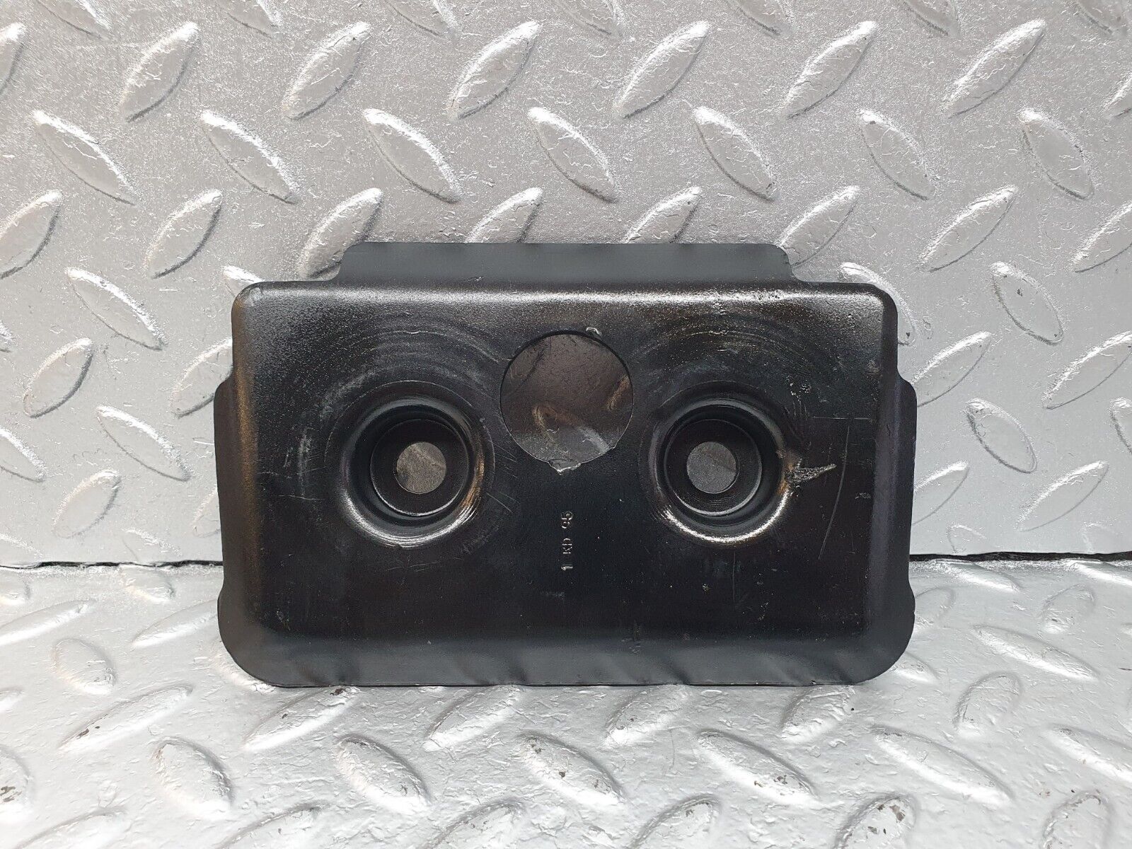 42581 Mercedes-Benz R129 320SL Coupe Front Stabilizer Struts Cover Plate