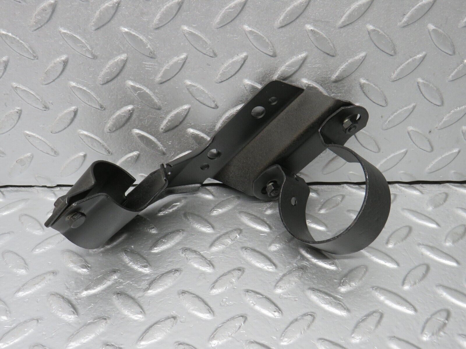 39283 Mercedes-Benz R107 500SL Fuel Pump Fuel Filter Holder Bracket