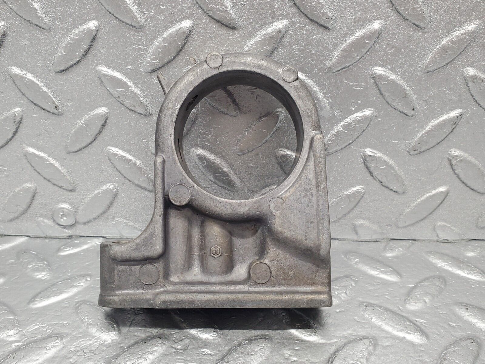 46265 Mercedes-Benz W126 420SE Camshaft Tower Bearing 1160515118