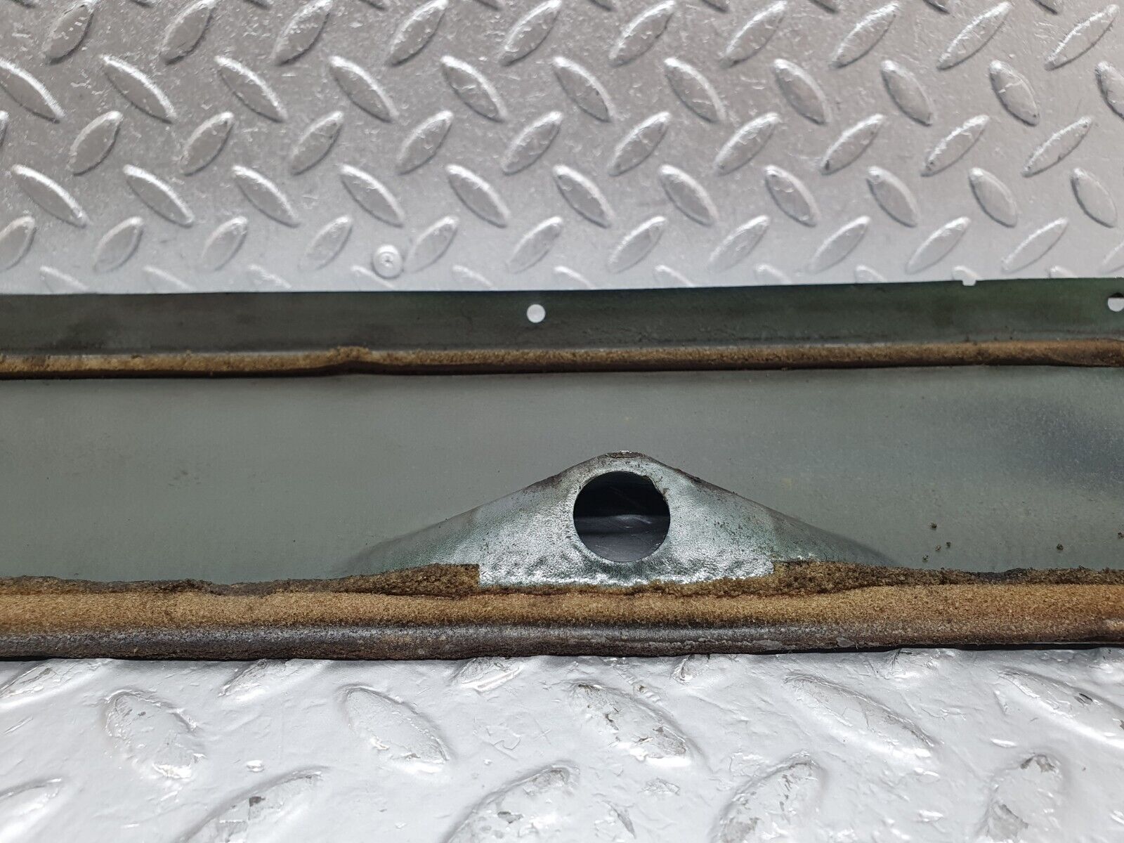 43900 Mercedes-Benz C123 230CE Coupe Wiper Motor Assembly Cover Access Panel