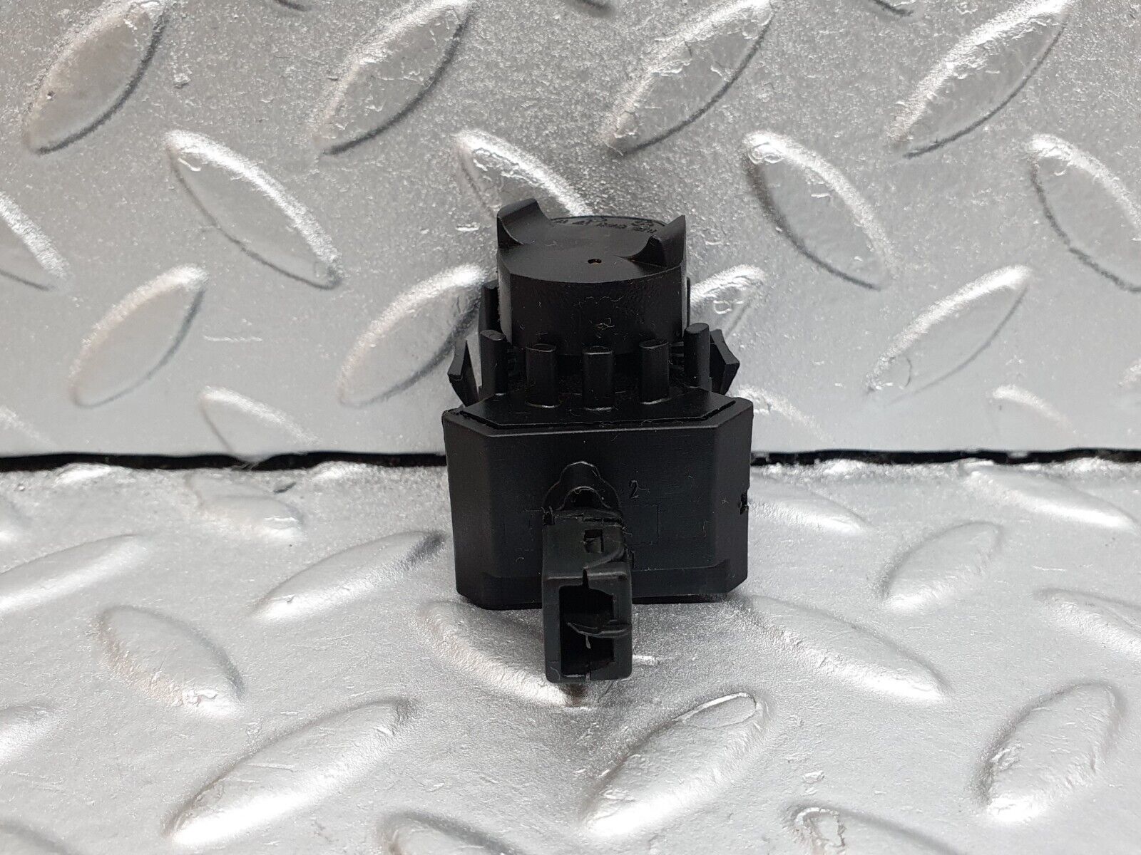 41924 Mercedes-Benz W202 C200 Kick Down Switch 0045451714