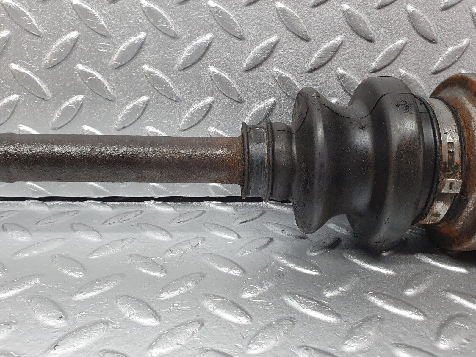 41719 Mercedes-Benz W124 200E Axle Shaft Drive Shaft