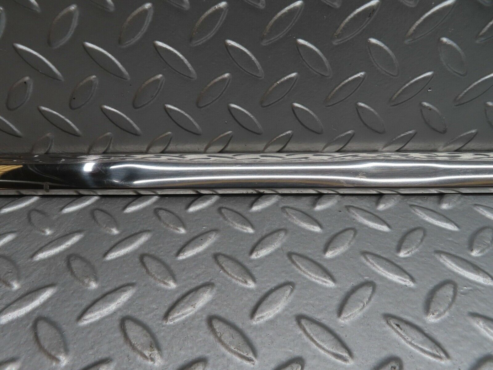 20544 Mercedes-Benz R107 450SL Right Skirt Chrome Trim Strip