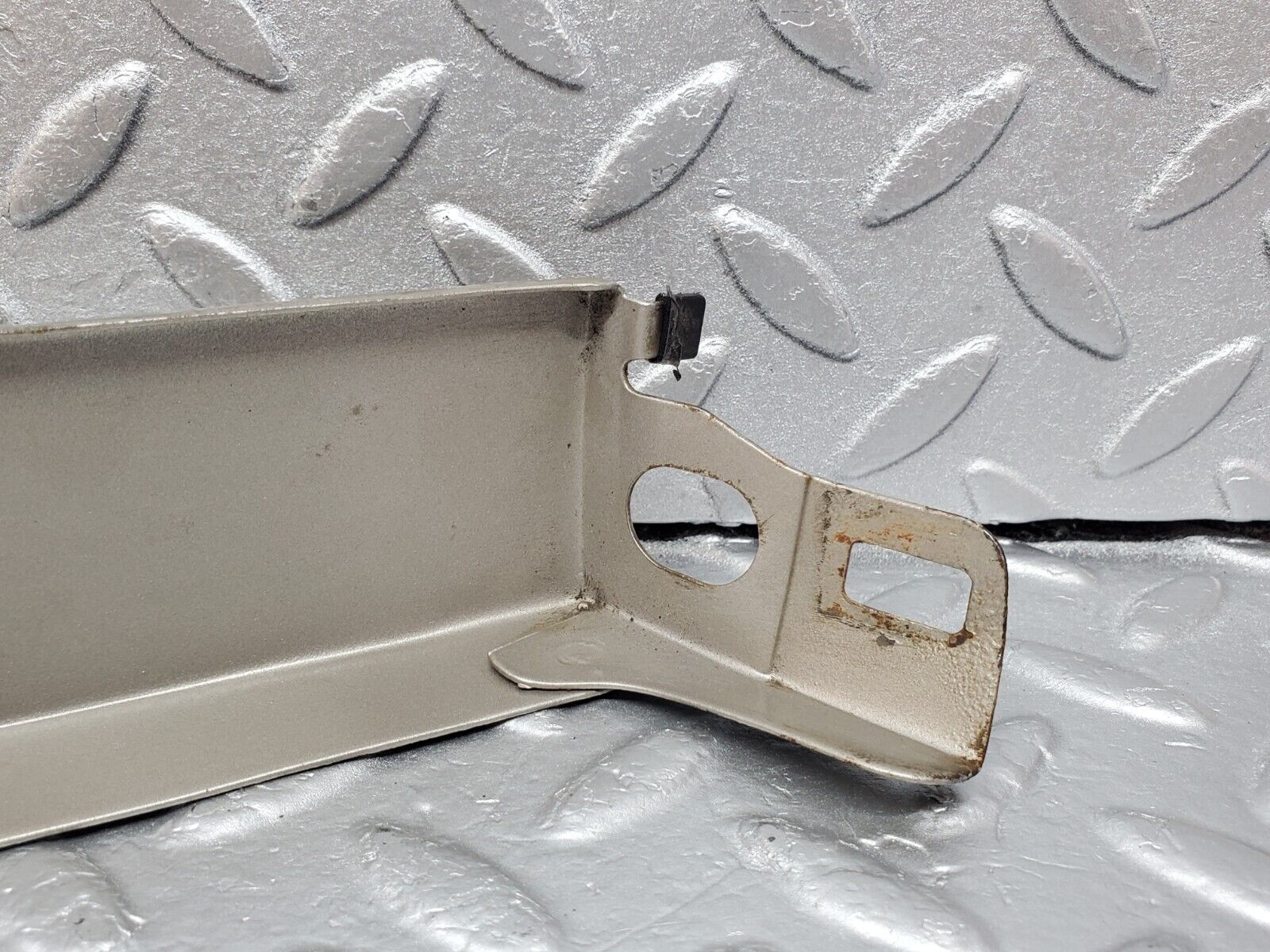 45661 Mercedes-Benz W126 420SE Under Headlight Trim Right Side