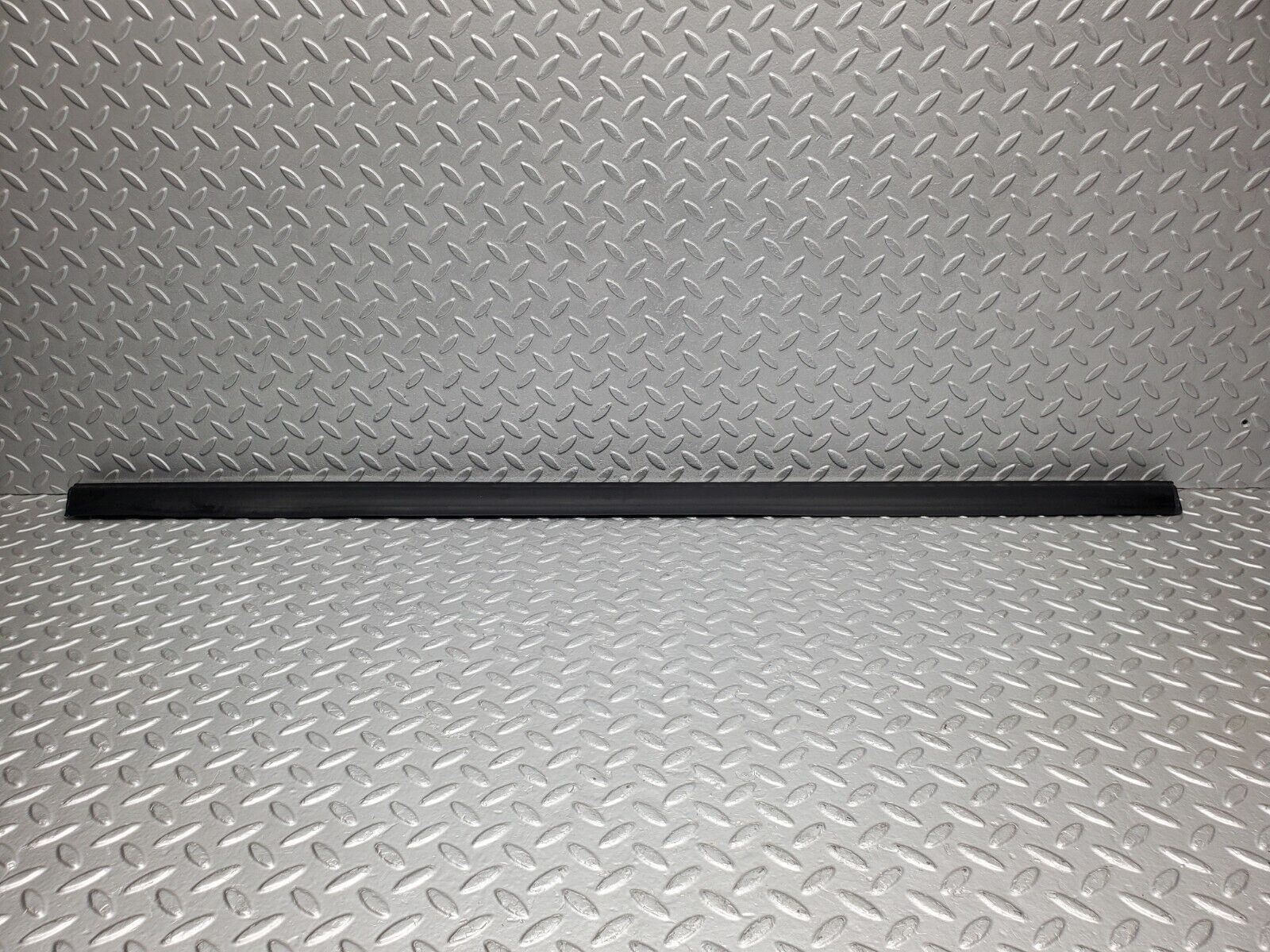 46331 Mercedes-Benz C123 280CE Coupe Right Door Lower Moulding Trim 1236903480