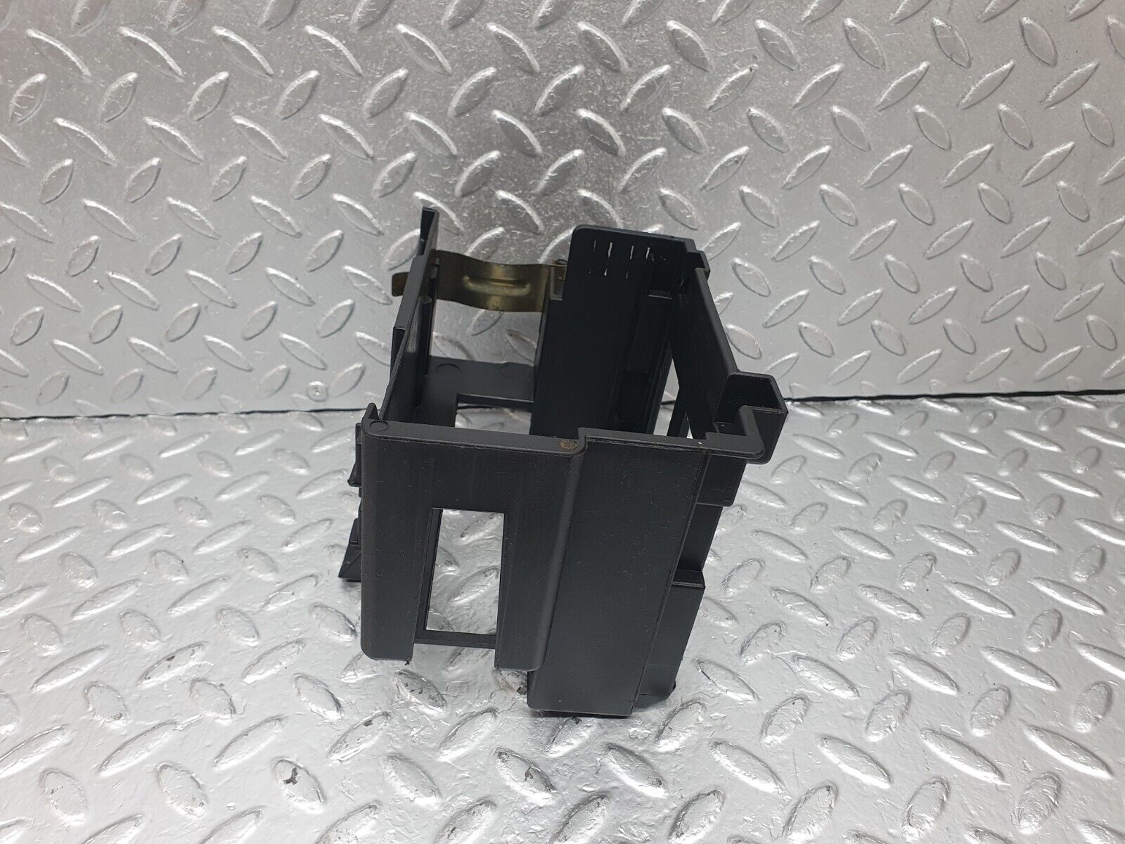 42736 Mercedes-Benz W201 190 2.0L ECU Bracket 2015461743