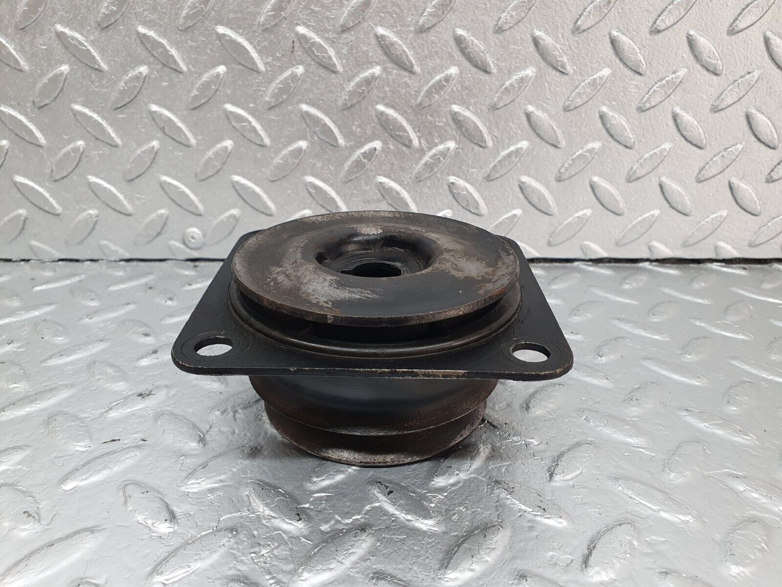 43208 Mercedes-Benz W108 280SE Rear Axle Rubber Mount