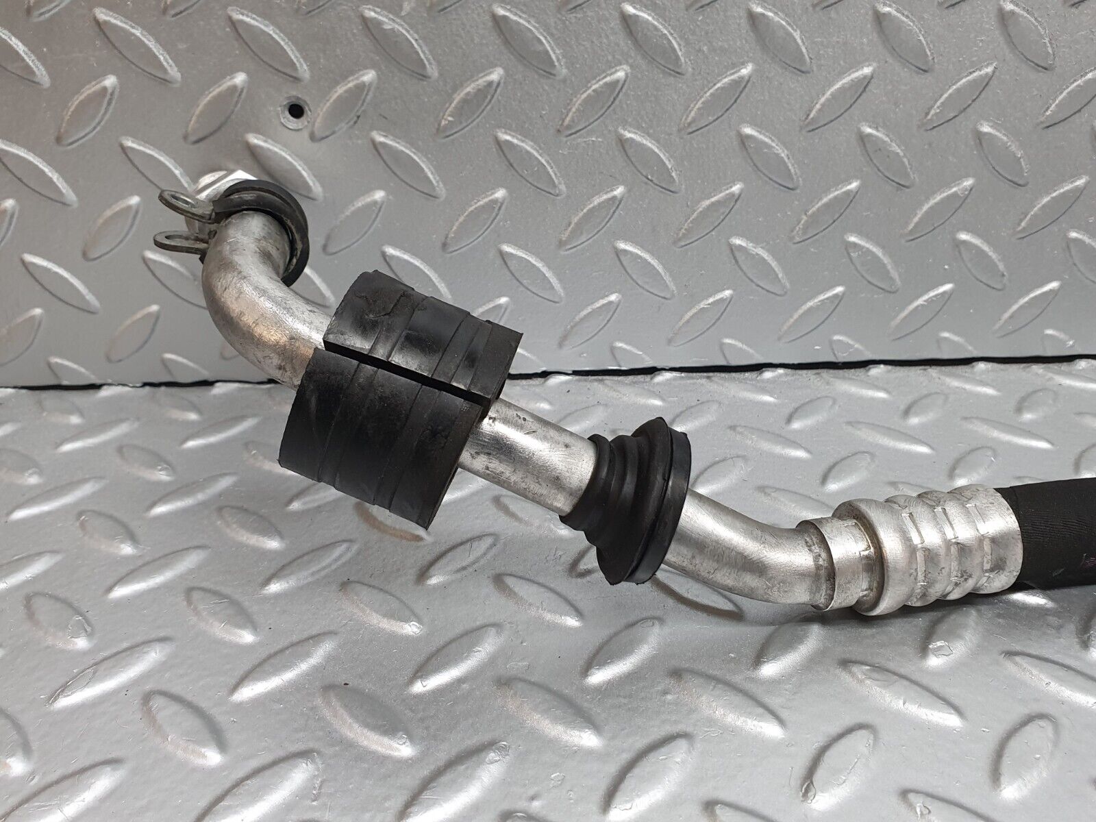 41919 Mercedes-Benz W202 C200 Air Conditioning Hose Pipe 2028302615