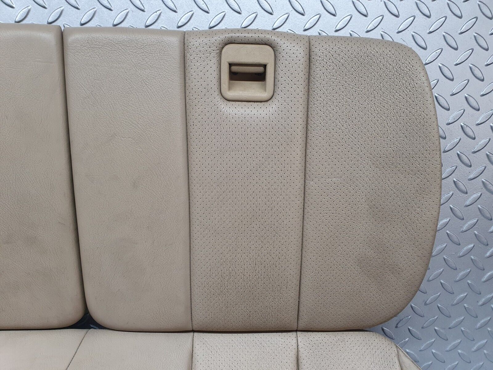 42418 Mercedes-Benz R129 320SL Coupe Rear Seat Beige Leather 1299220101 129920020