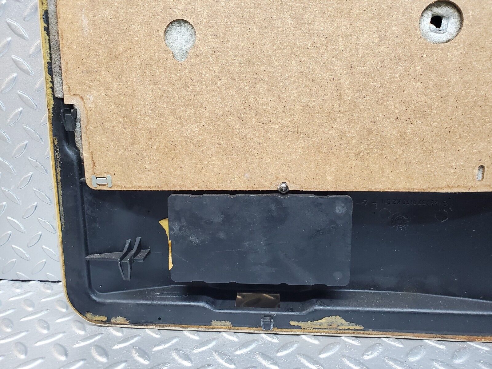 45721 Mercedes-Benz W126 420SE Rear Left Door Card Beige 1267370170