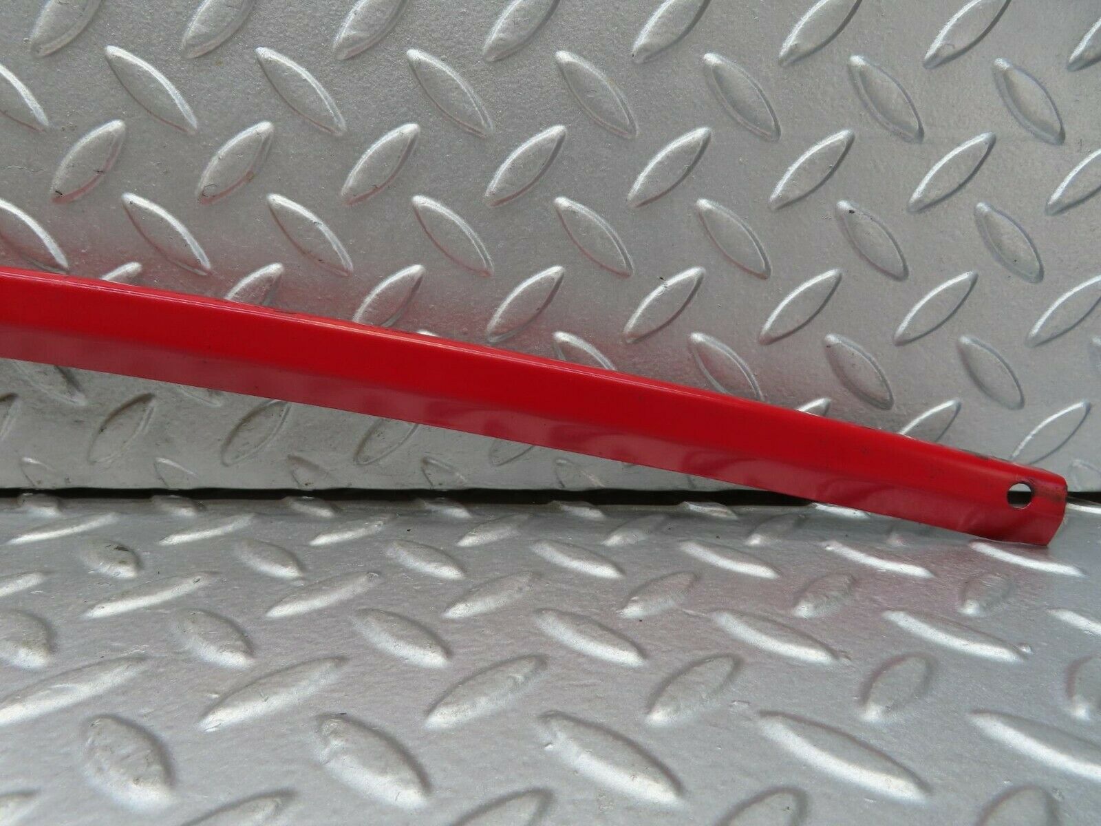 15784 Mercedes-Benz R107 450SL Front Fender Cross Bar