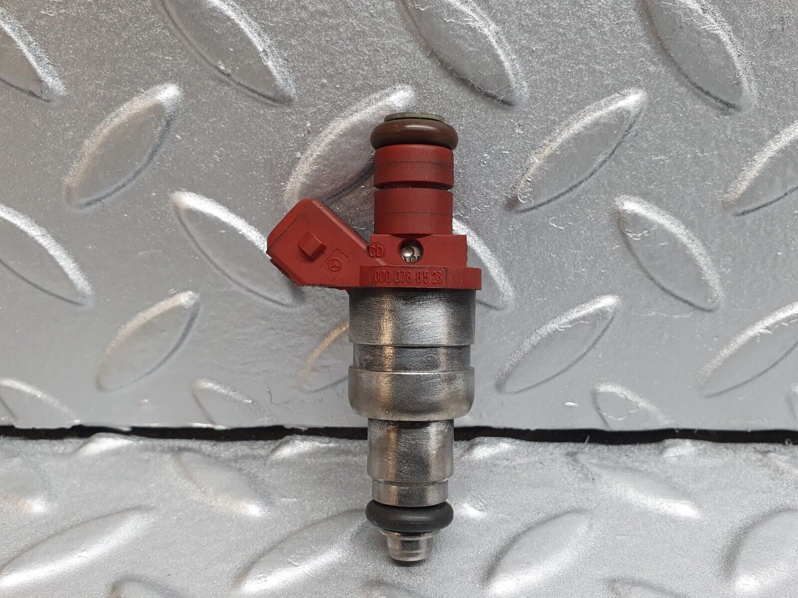 42059 Mercedes-Benz W202 C200 Fuel Injector Siemens 0000788523