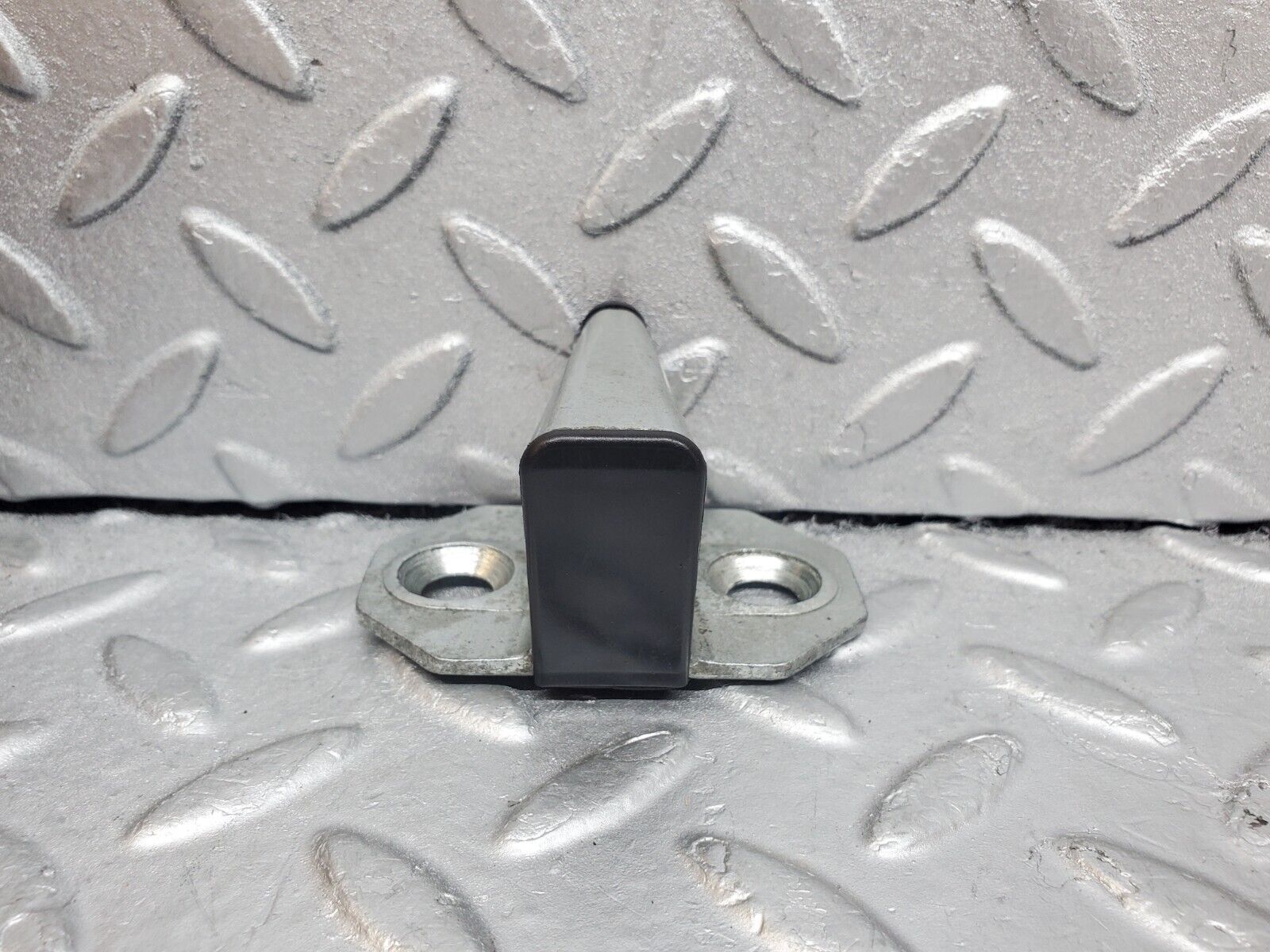 44787 Mercedes-Benz W124 220E Door Lock Latch