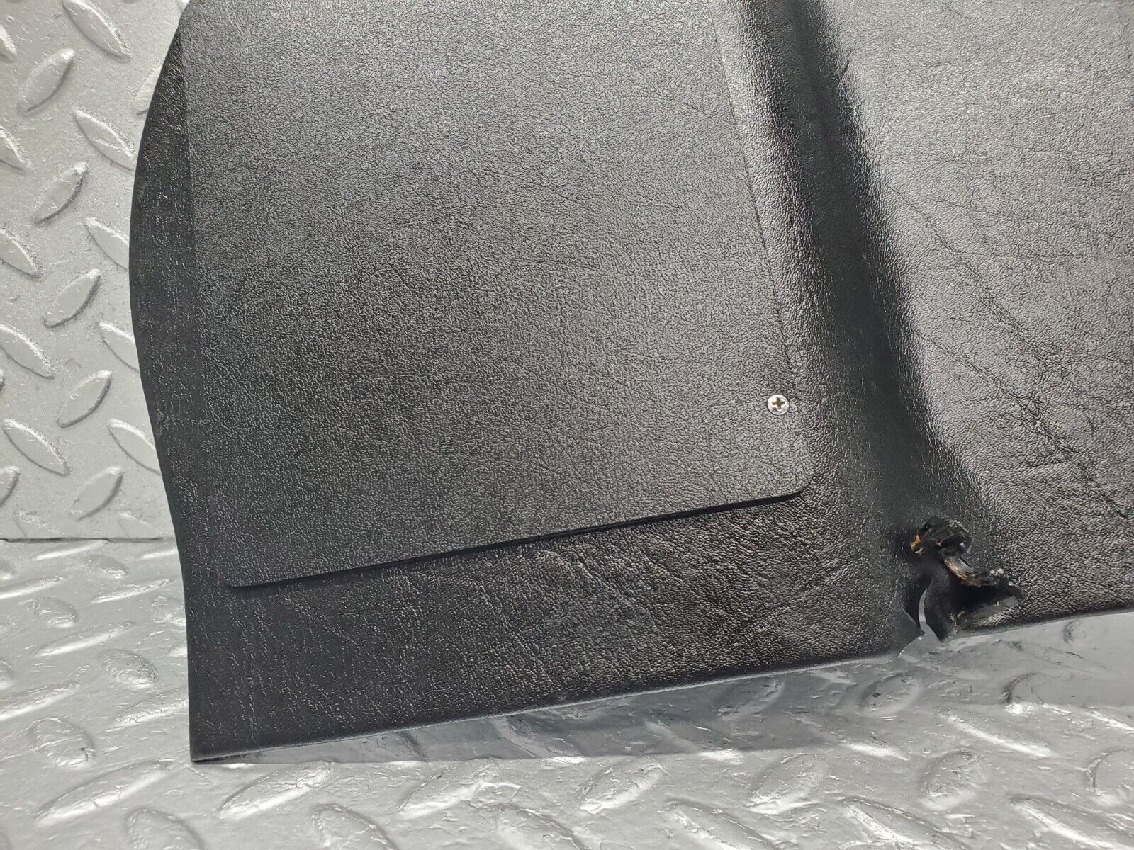 46340 Mercedes-Benz C123 280CE Coupe Front Left Kick Panel Black