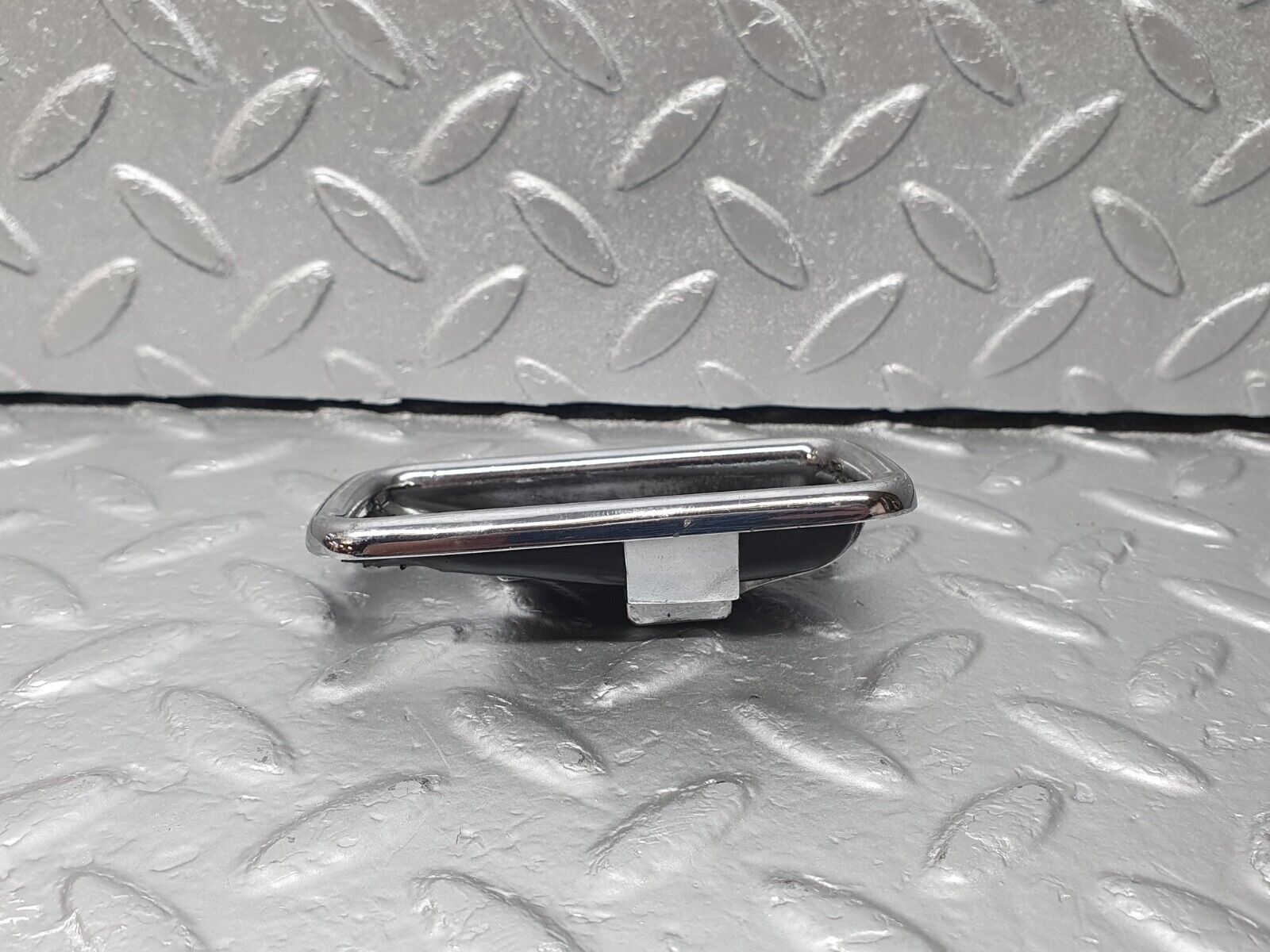 43107 Mercedes-Benz W108 280SE Chrome Frame For Door Opener Left 1087660511