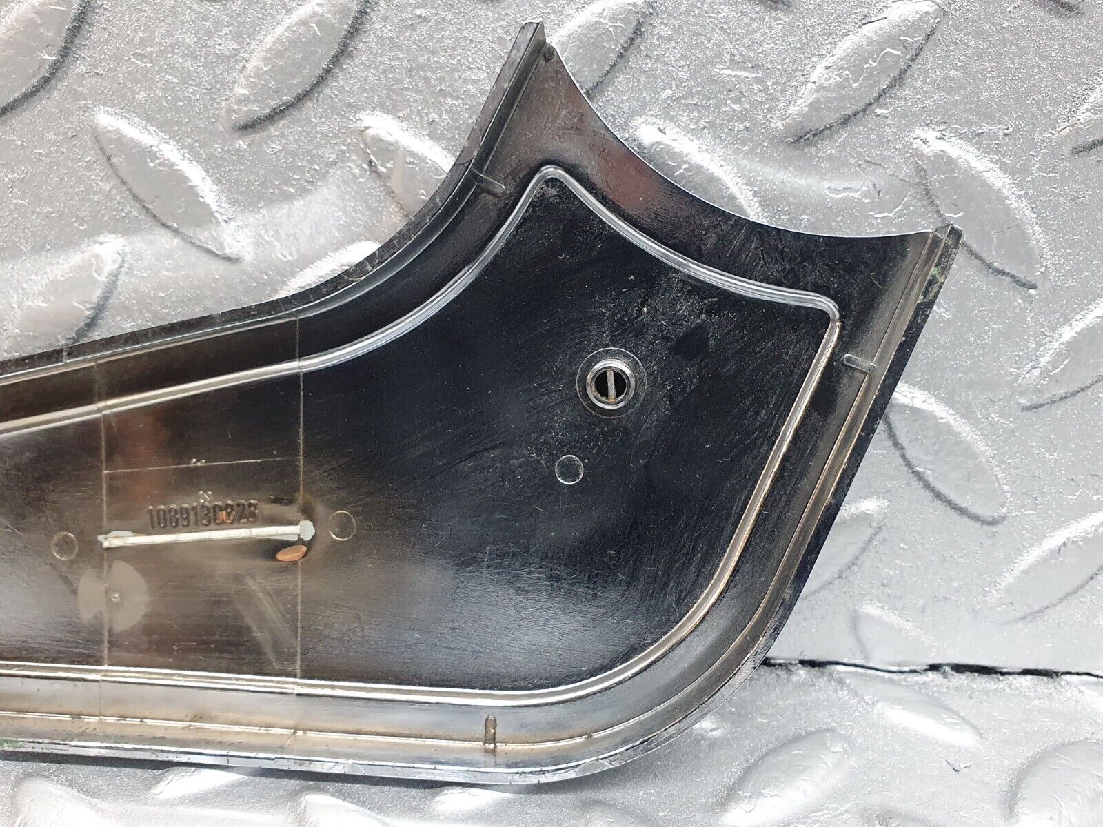 43086 Mercedes-Benz W108 280SE Seat Hinge Chrome Cover Right 1089130828