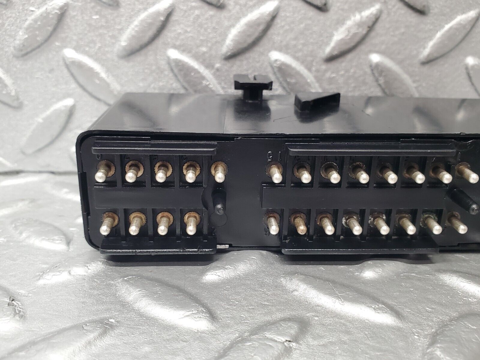 46784 Mercedes-Benz R129 320SL Coupe Light Control Unit 1295420332