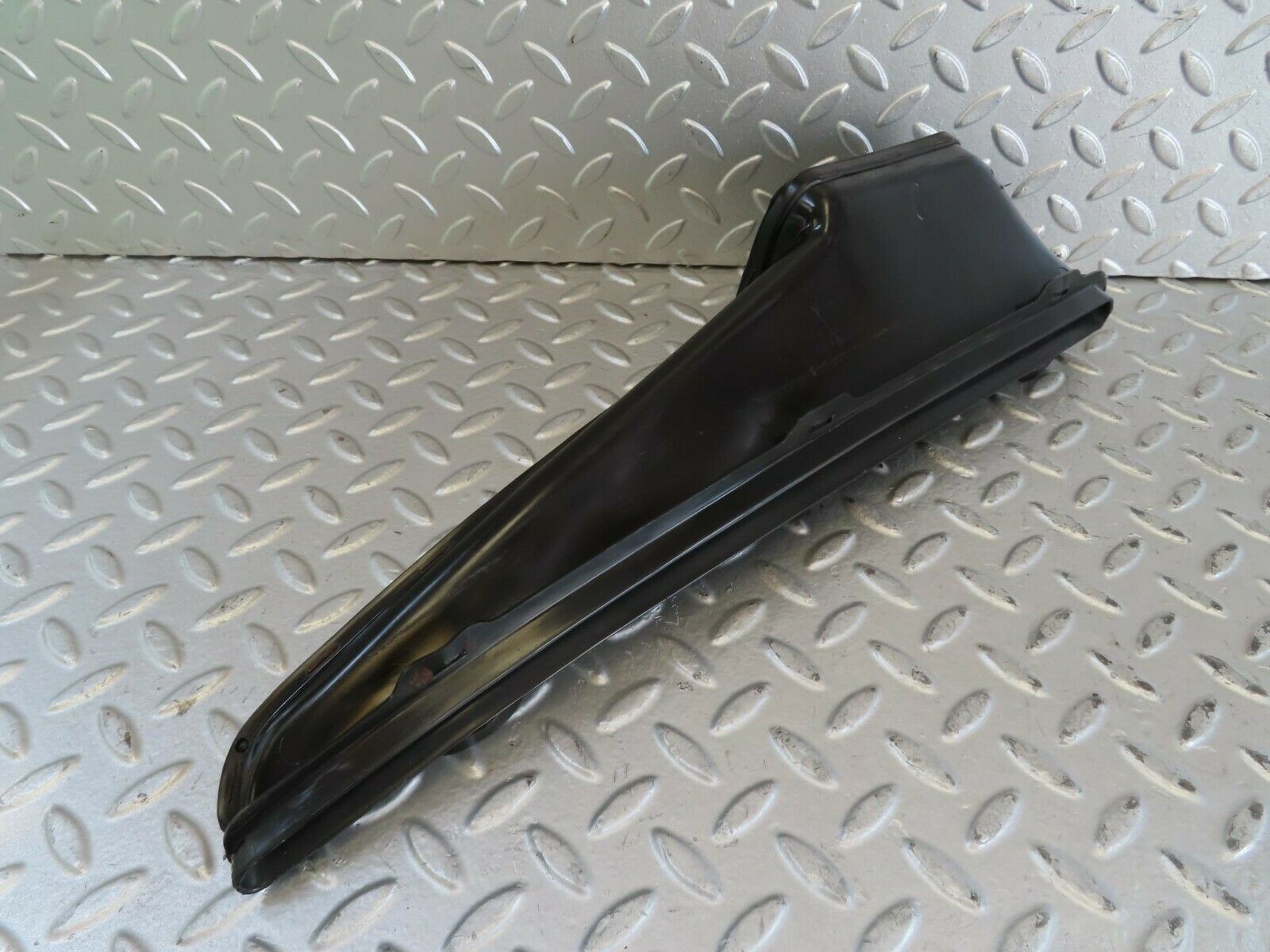 15549 Mercedes-Benz R107 450SL Dashboard Air Vent Left Side
