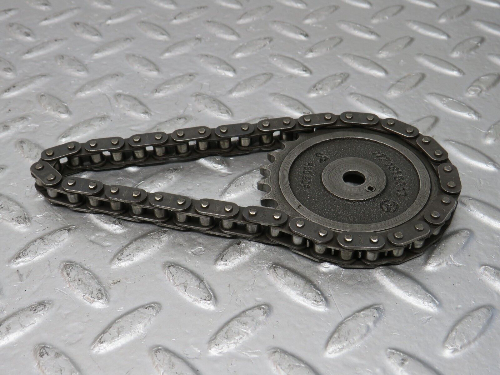 32871 Mercedes-Benz C107 R107 350 V8 Oil Pump Chain & Gear Sprocket 1171810012