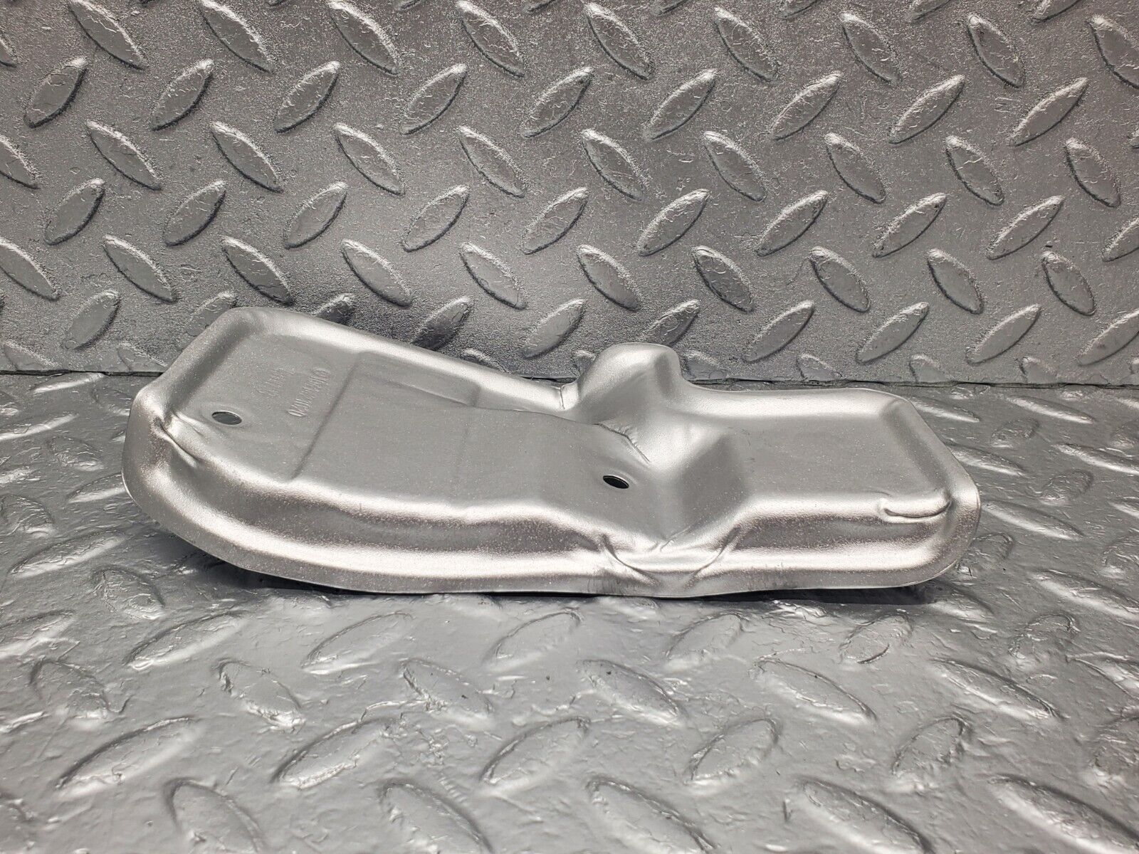 46172 Mercedes-Benz W124 280E Exhaust Manifold Heat Shield 1041421020