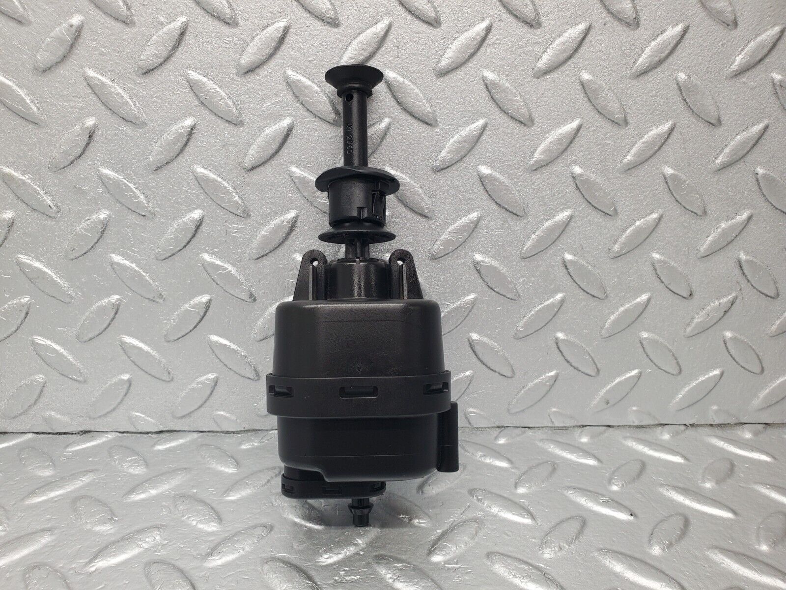 46950 Mercedes-Benz R129 320SL Coupe Trunk Lock Vacuum Actuator 1298003075 1298000025