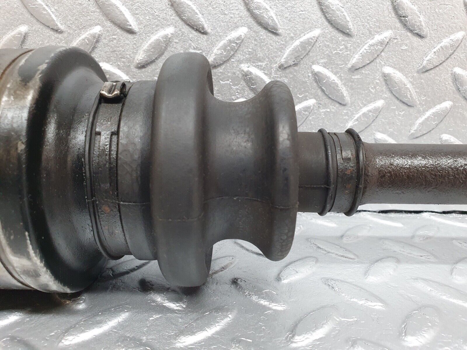 42007 Mercedes-Benz W202 C200 Axle Shaft Drive Shaft