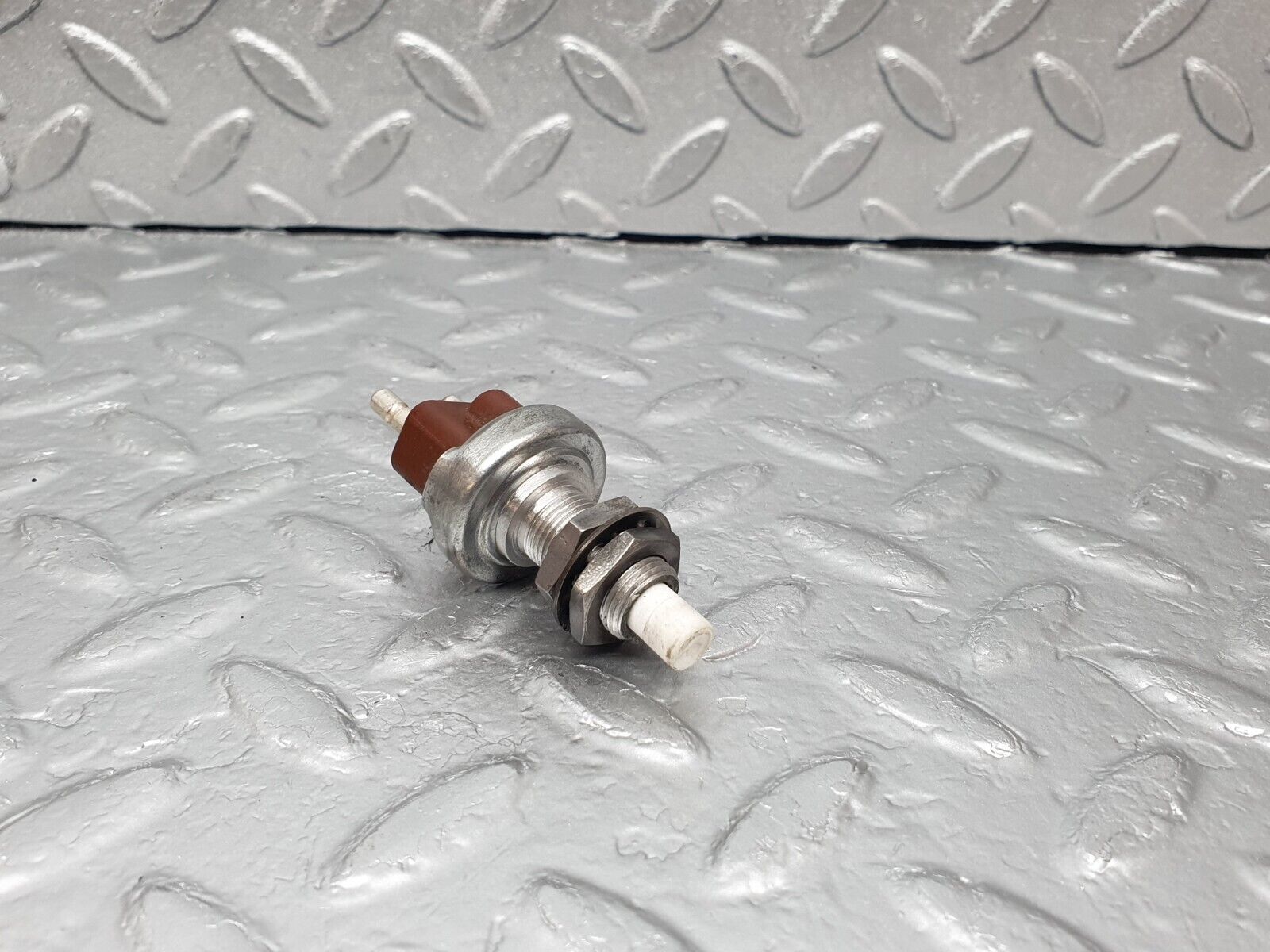 43544 Mercedes-Benz C126 380SEC Coupe Brake Light Switch 190130