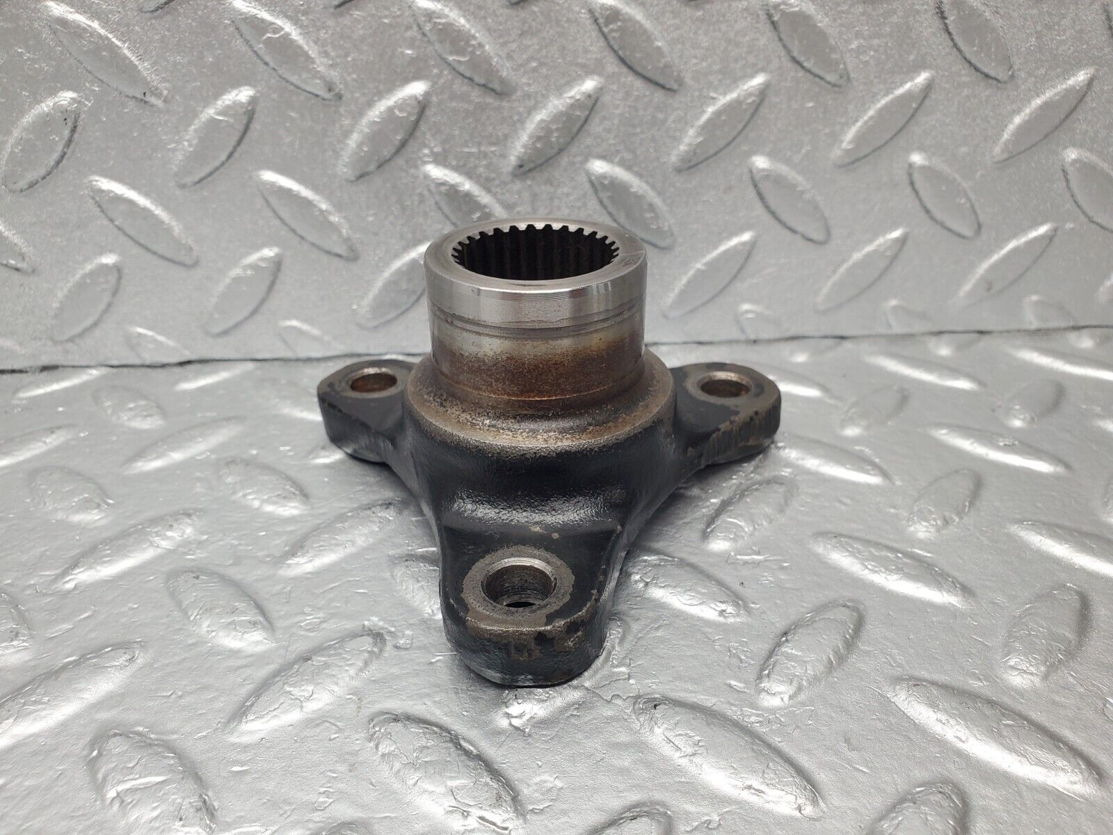 46694 Mercedes-Benz C123 280CE Coupe Automatic Gearbox Rear Flange 722.309