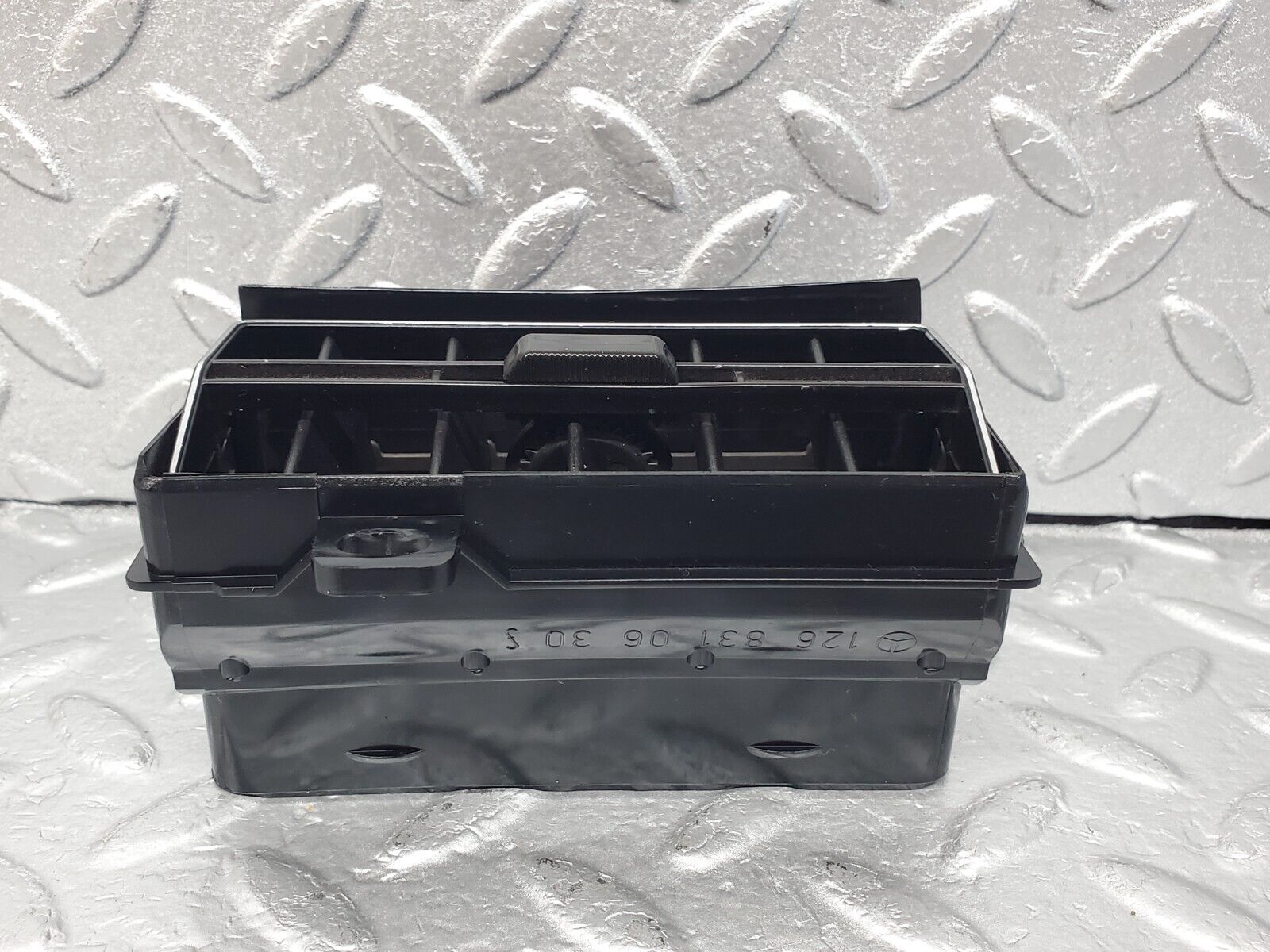 45964 Mercedes-Benz W126 420SE Dashboard Air Vent Right Side 1268310630