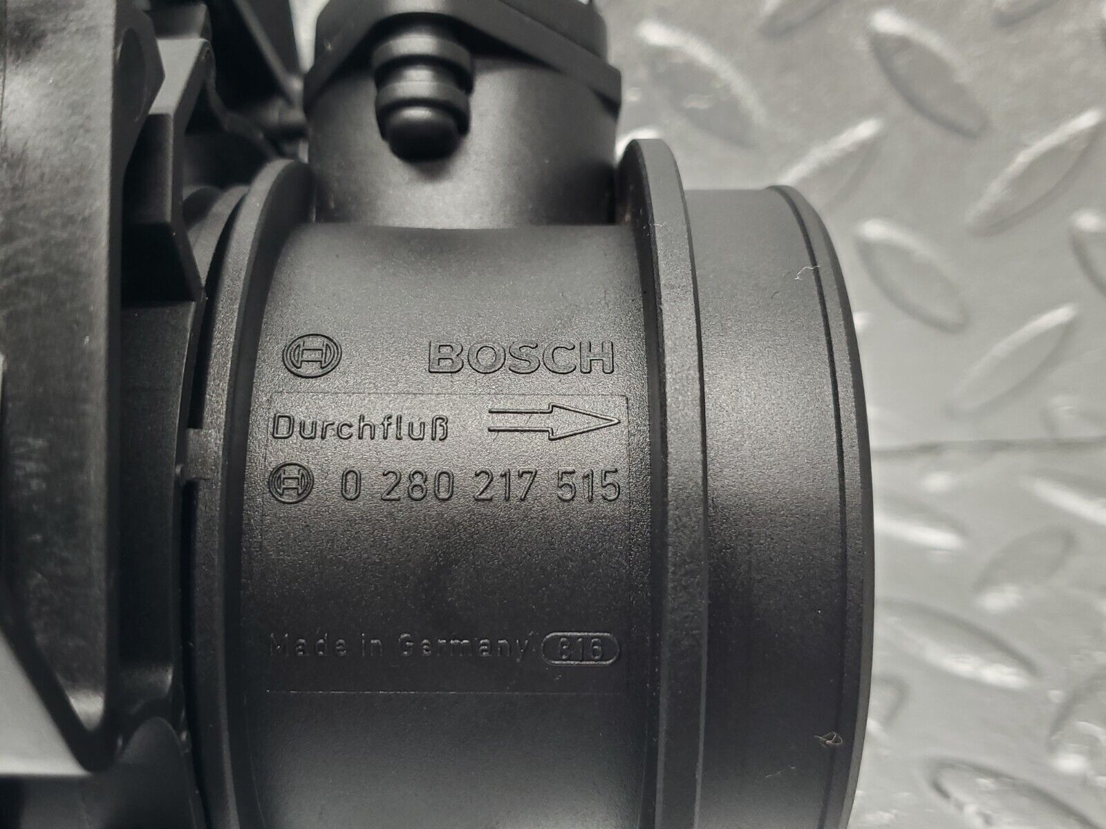 46841 Mercedes-Benz R129 320SL Coupe Air Flow Mass Meter Sensor Bosch 0280217515 1121410040