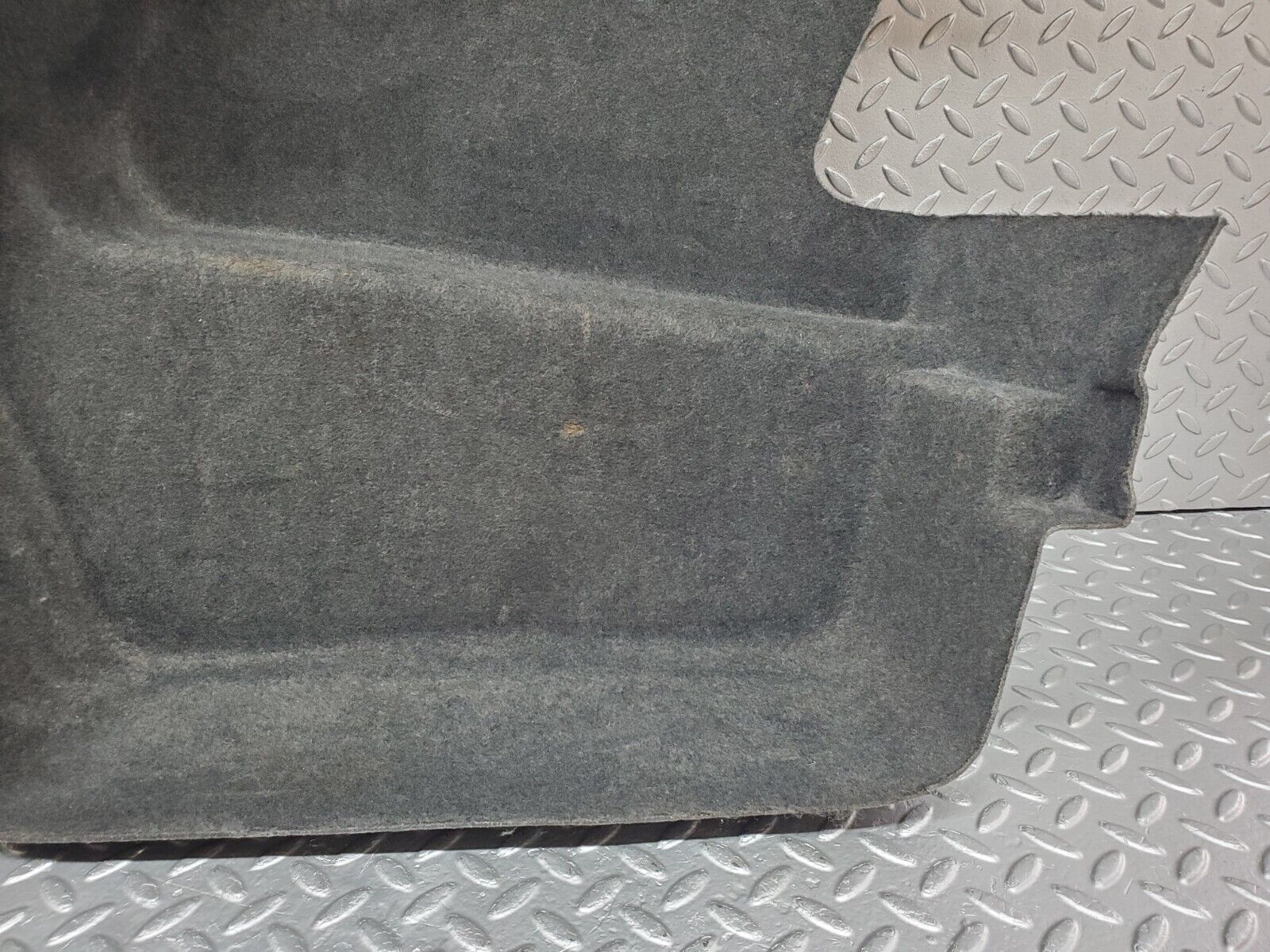 44697 Mercedes-Benz W124 220E Trunk Panel Cover Right 1246935433