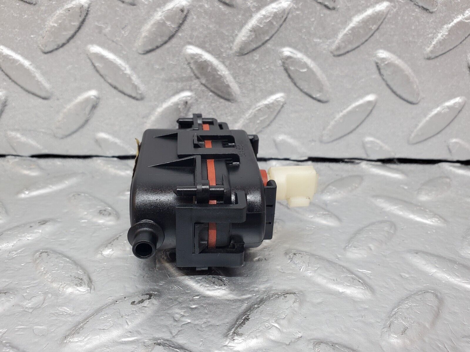 44913 Mercedes-Benz R129 300SL Coupe Heater Box Vacuum Actuator