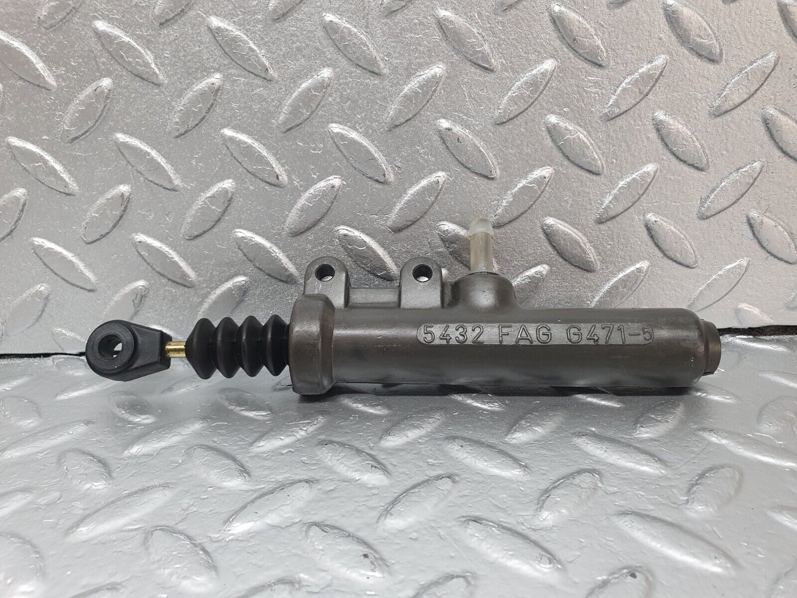 42832 Mercedes-Benz W201 190 2.0L Clutch Master Cylinder 5432 Fag G471 2022900112