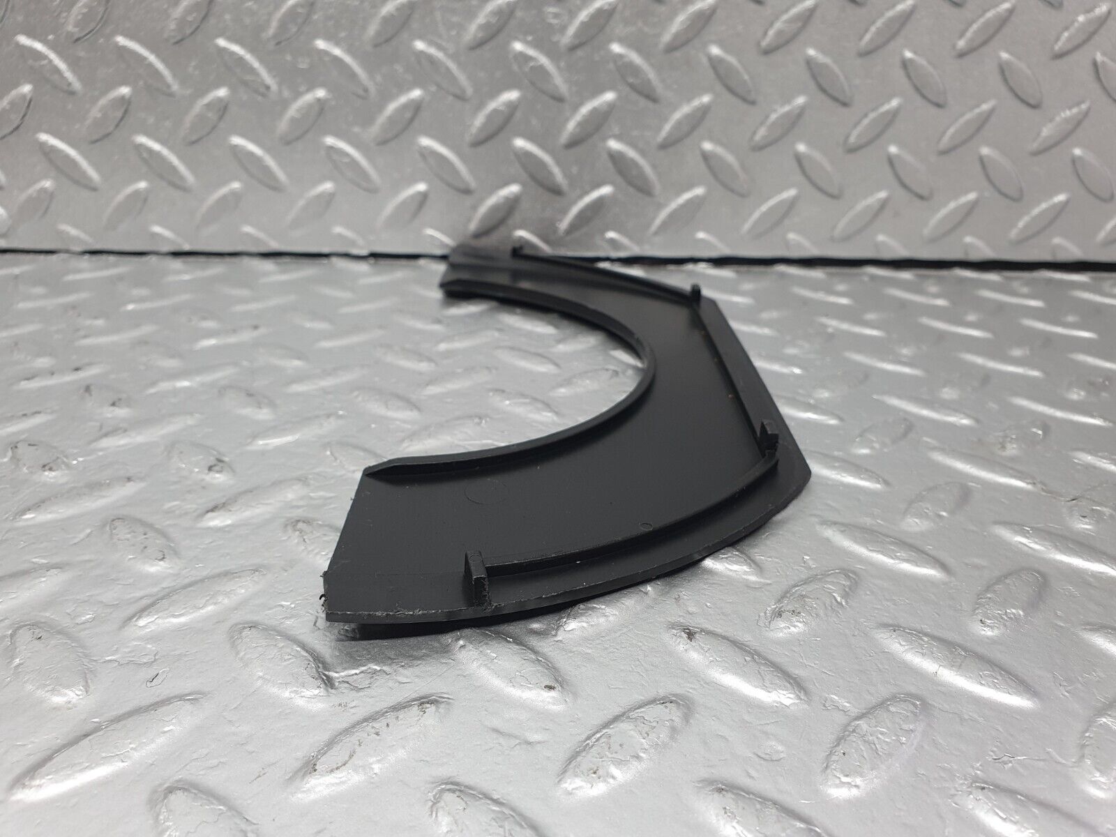 42588 Mercedes-Benz R129 320SL Coupe Windscreen Wiper Surround Trim