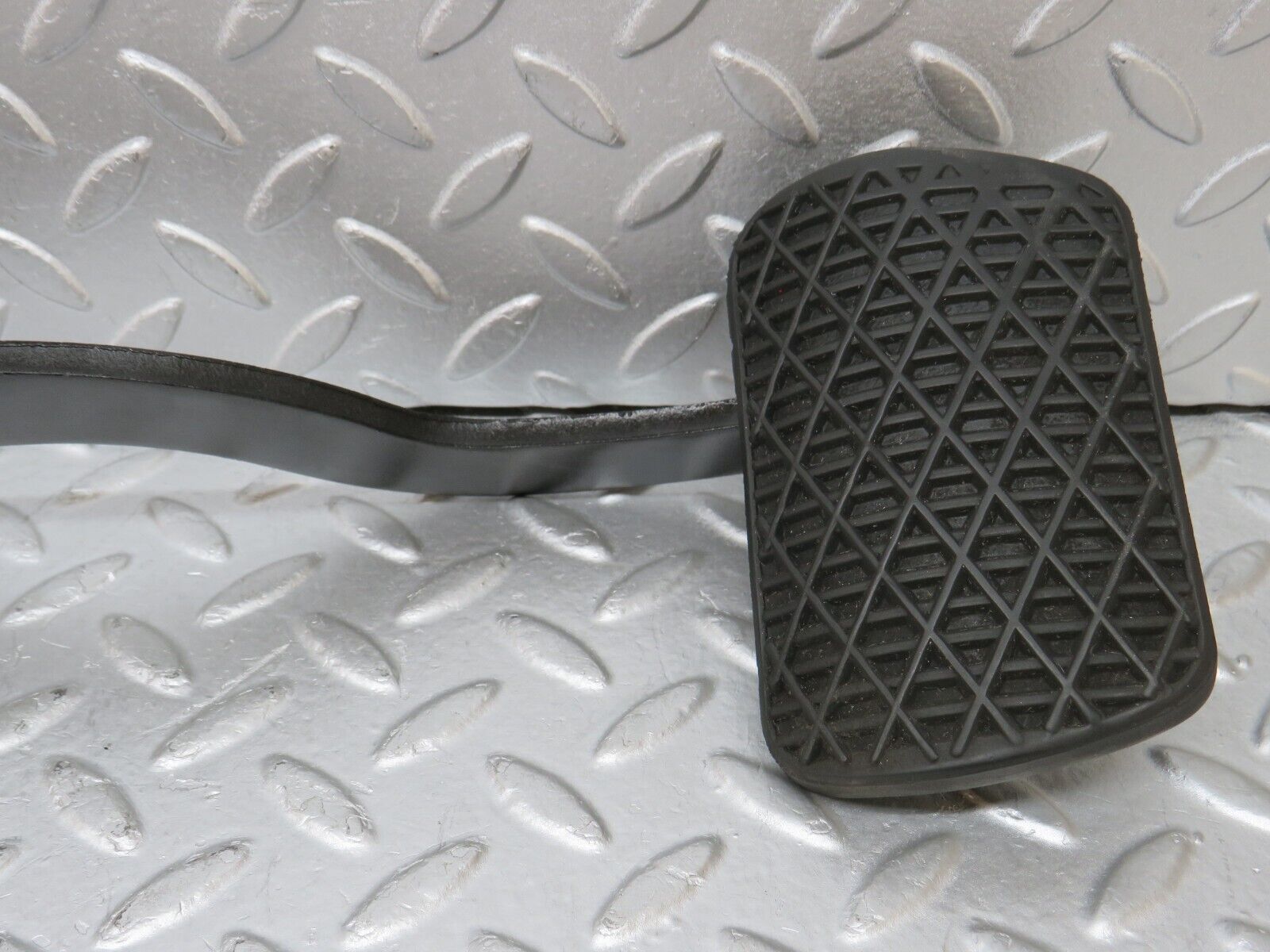 35497 Mercedes-Benz R107 280SL Brake Pedal With Rubber 1232910082