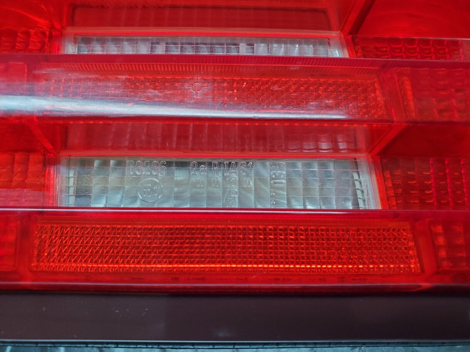 45040 Mercedes-Benz R129 300SL Coupe Tail Light Left Side