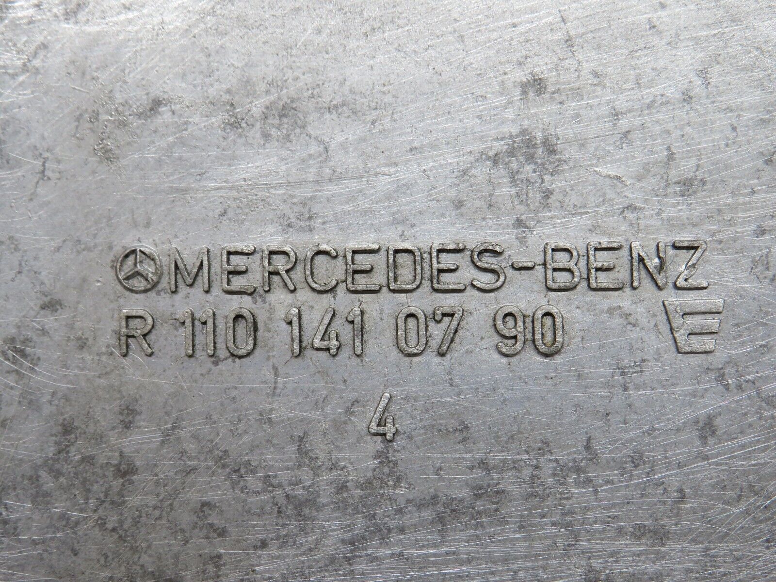 35507 Mercedes-Benz R107 280SL Air Flow Mass Meter Sensor Bosch 1101410790