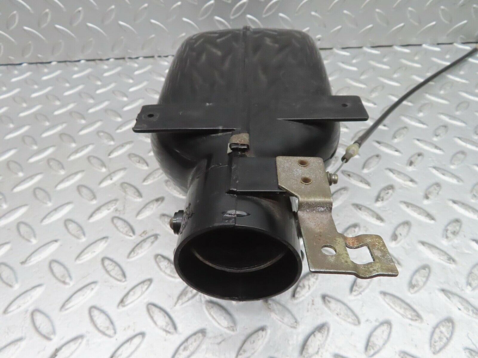 13844 Mercedes-Benz R107 450SL Heater Air Duct