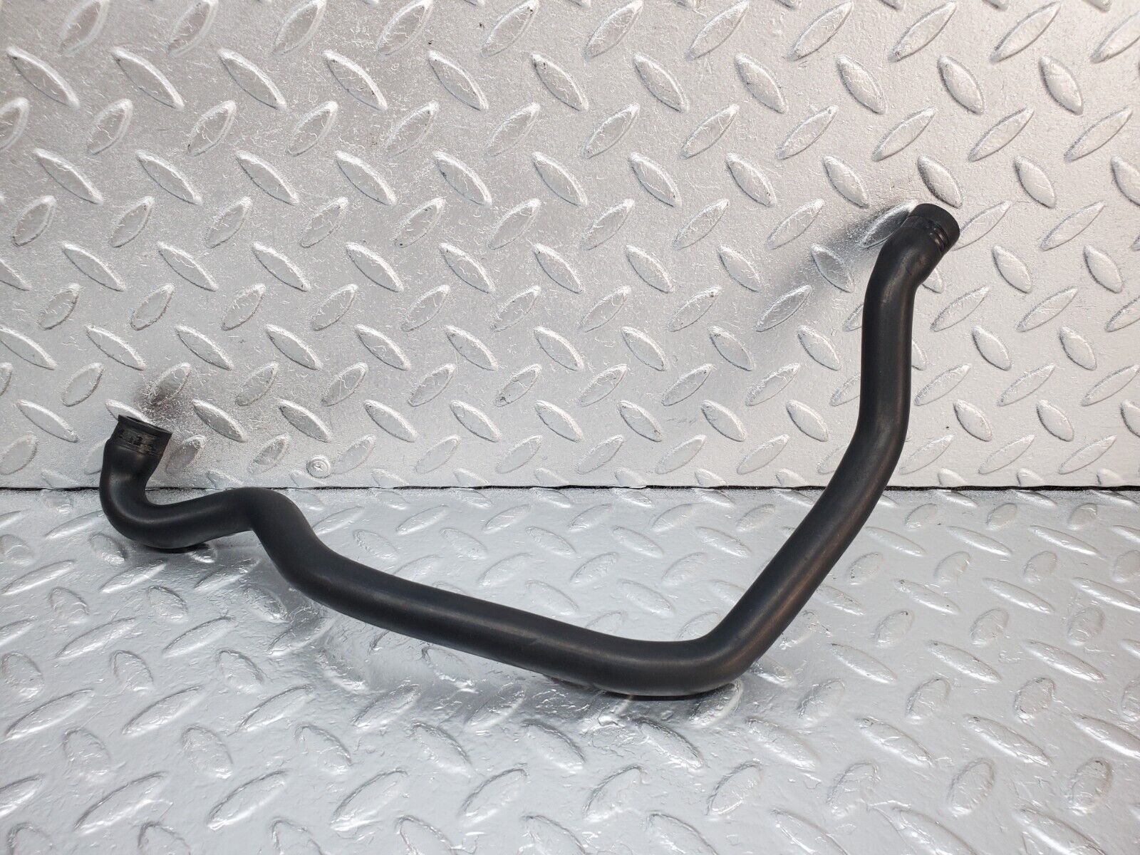 45393 Mercedes-Benz 280E M110.983 Air Intake Pipe