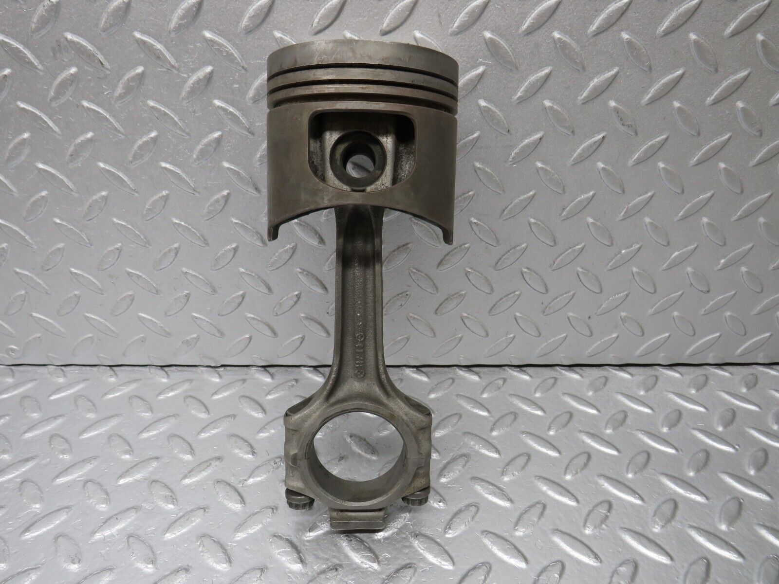 39307 Mercedes-Benz R107 500SL Piston With Connecting Rod 96,51mm
