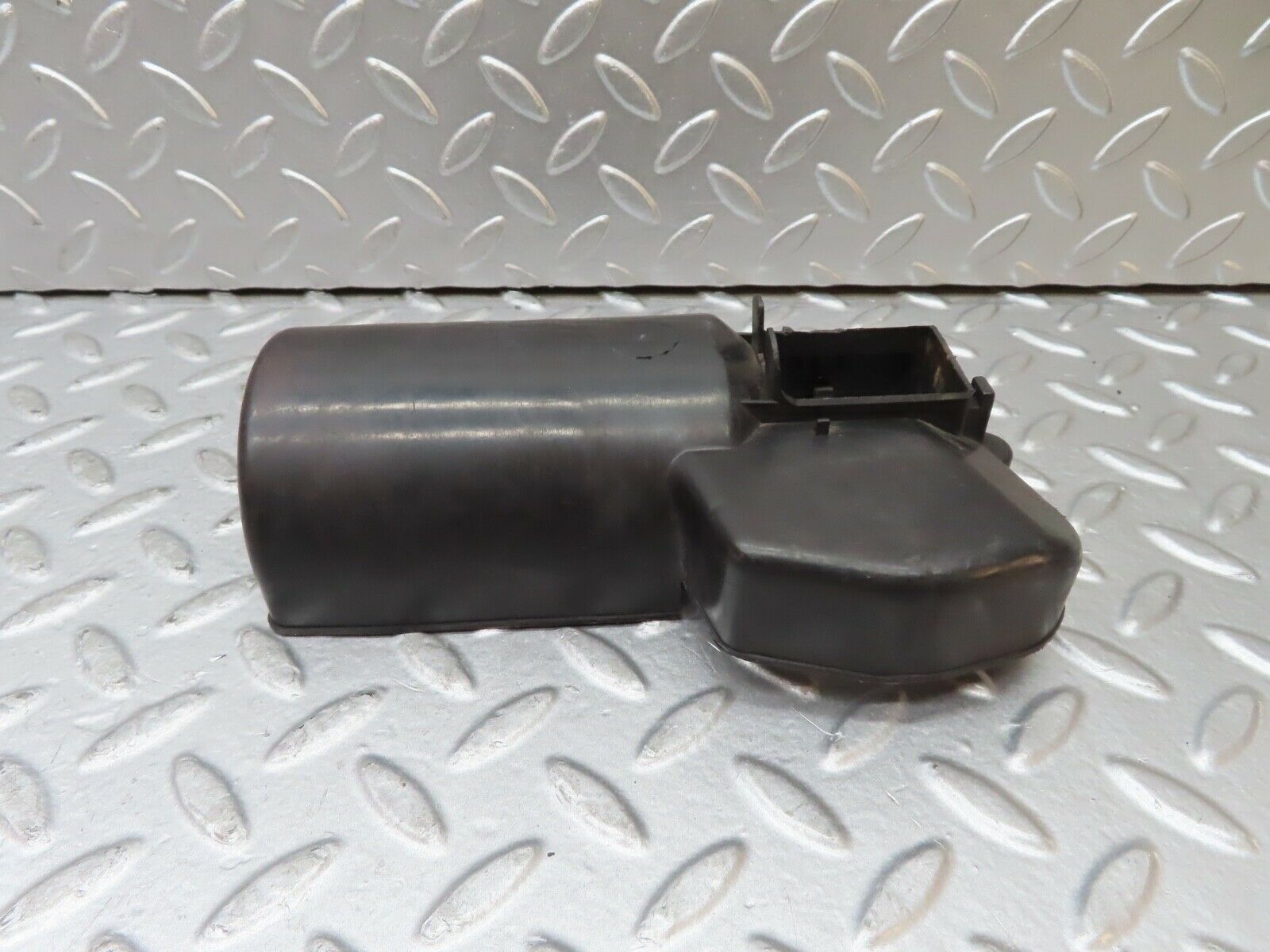 20577 Mercedes-Benz R107 450SL Wiper Motor Cover 1390591012