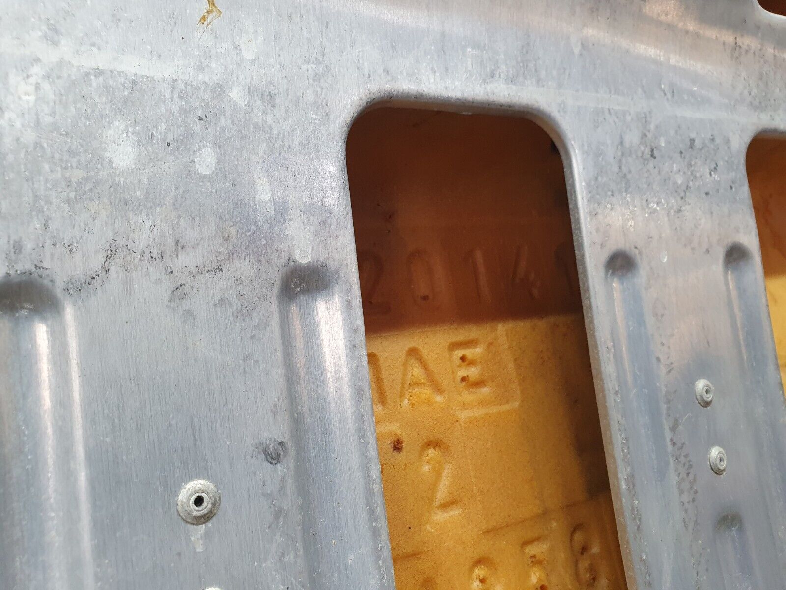 43843 Mercedes-Benz C126 380SEC Coupe Rear Seat Set Leather 1269201416