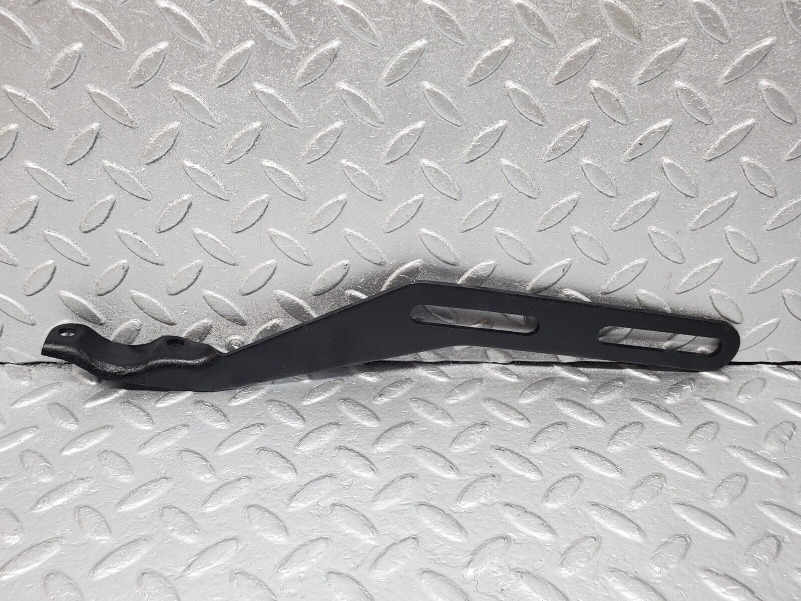 45956 Mercedes-Benz W126 420SE Exhaust Bracket